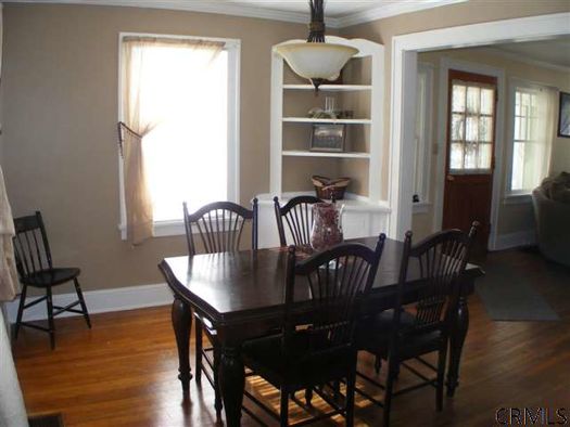 280 columbia hill rd dining rm credit CRMLS.jpg