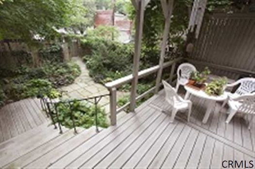 Madison Row House yard credit CRMLS.jpg