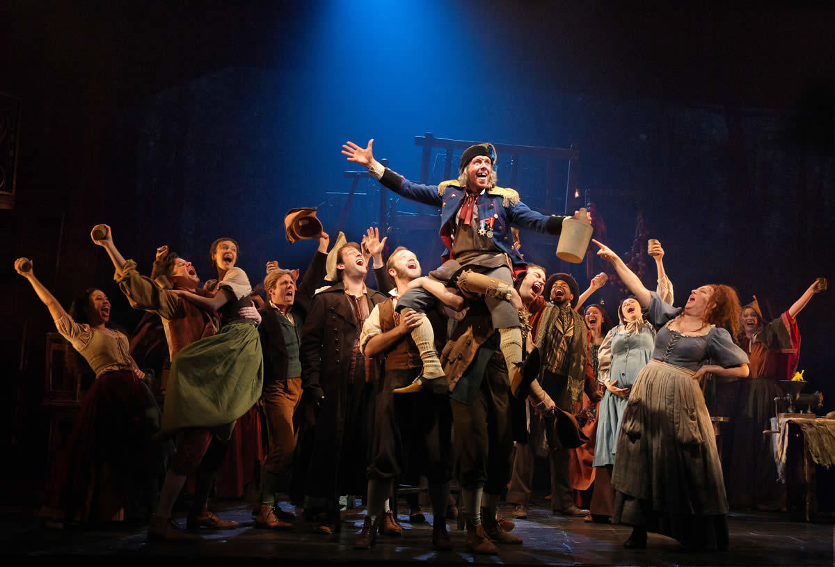 Les Miserables master of the house credit Matthew Murphy