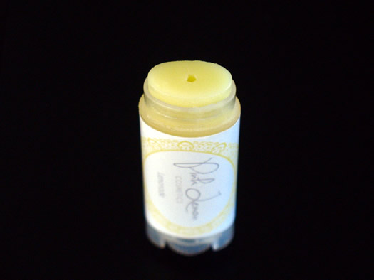 lip balm anchor no 5 closeup