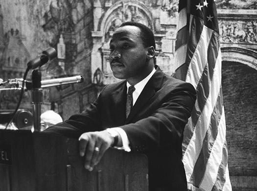 martin_luther_king_jr_speech_1962_nyc_NYS_Archives_2.jpg