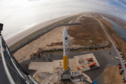 minotaur rocket carrying siena satellite