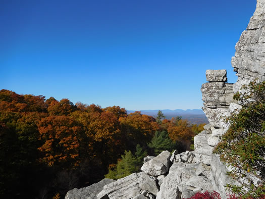 new_paltz_mohonk_preserve_bonticou_crag.jpg