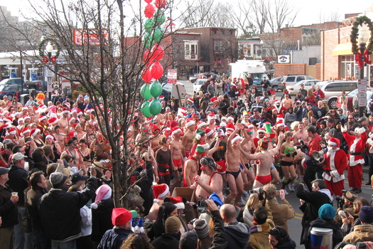 santa speedo sprint 2011 crowd