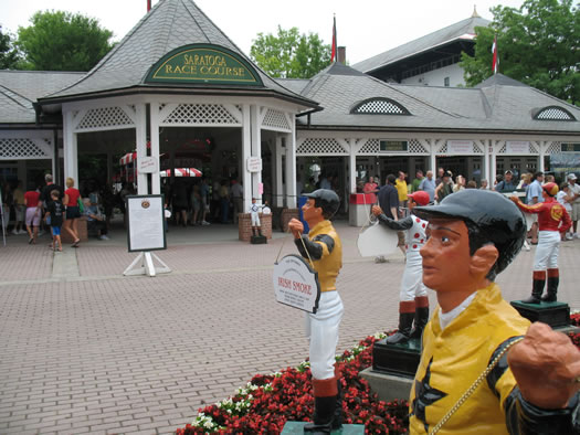 saratoga race course entrance statue jockey