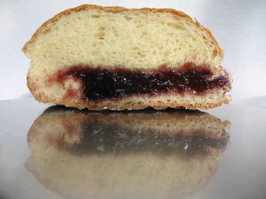 schuyler_bakery_jelly_donut_cross_section.jpg