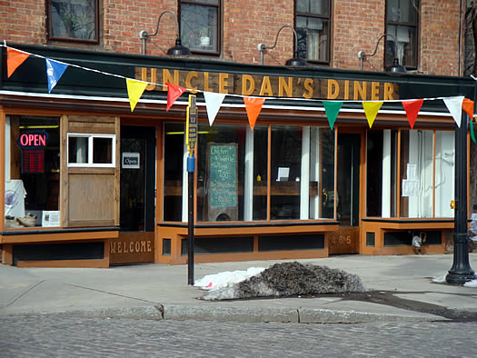 uncle dan's diner exterior