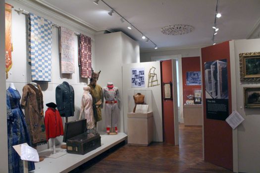 view down the exhibit.jpg