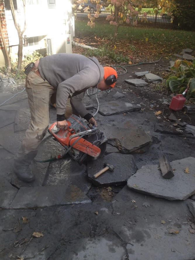 Startup2018 Katahdin Stone Works sawing pavers