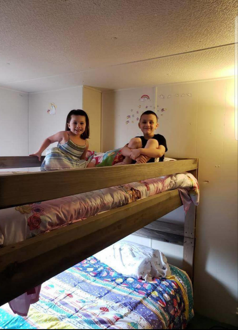 Startup2018 Sleep in Heavenly Peace kids on top bunk